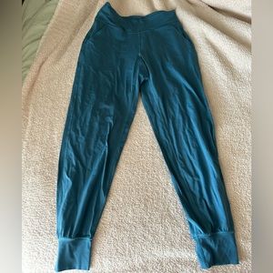 Size 8 Lululemon align full length high waisted jogger, perfect condition